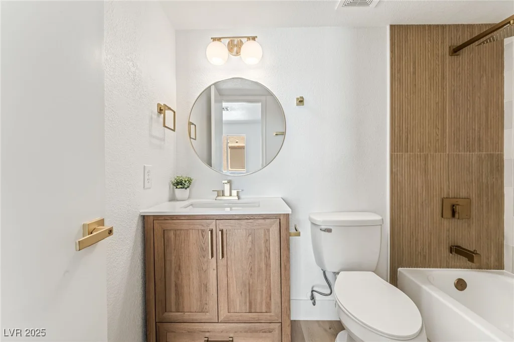 7932 Diamond Rock, Las Vegas, NV 89128