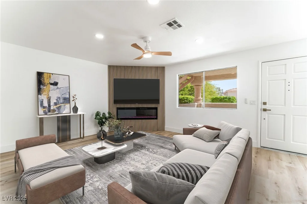 7932 Diamond Rock, Las Vegas, NV 89128