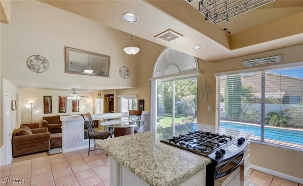 2714 Cricket Hollow, Henderson, NV 89074