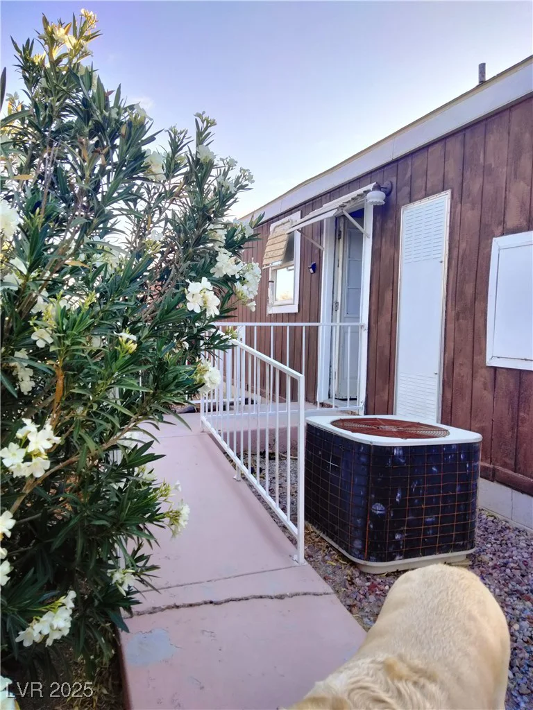 820 Luella, Pahrump, NV 89048
