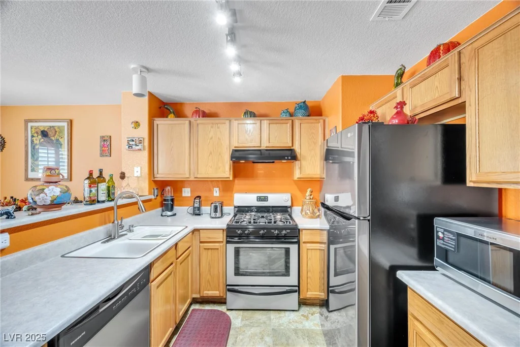 2707 Commitment, North Las Vegas, NV 89031