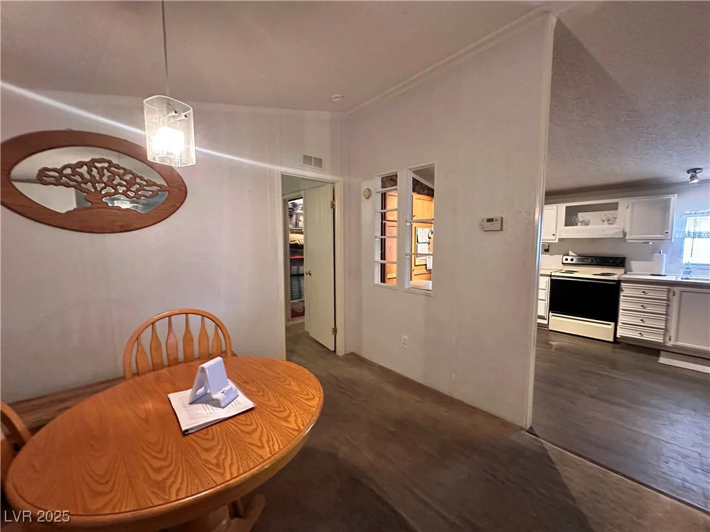 3389 Isle Royale, Las Vegas, NV 89122