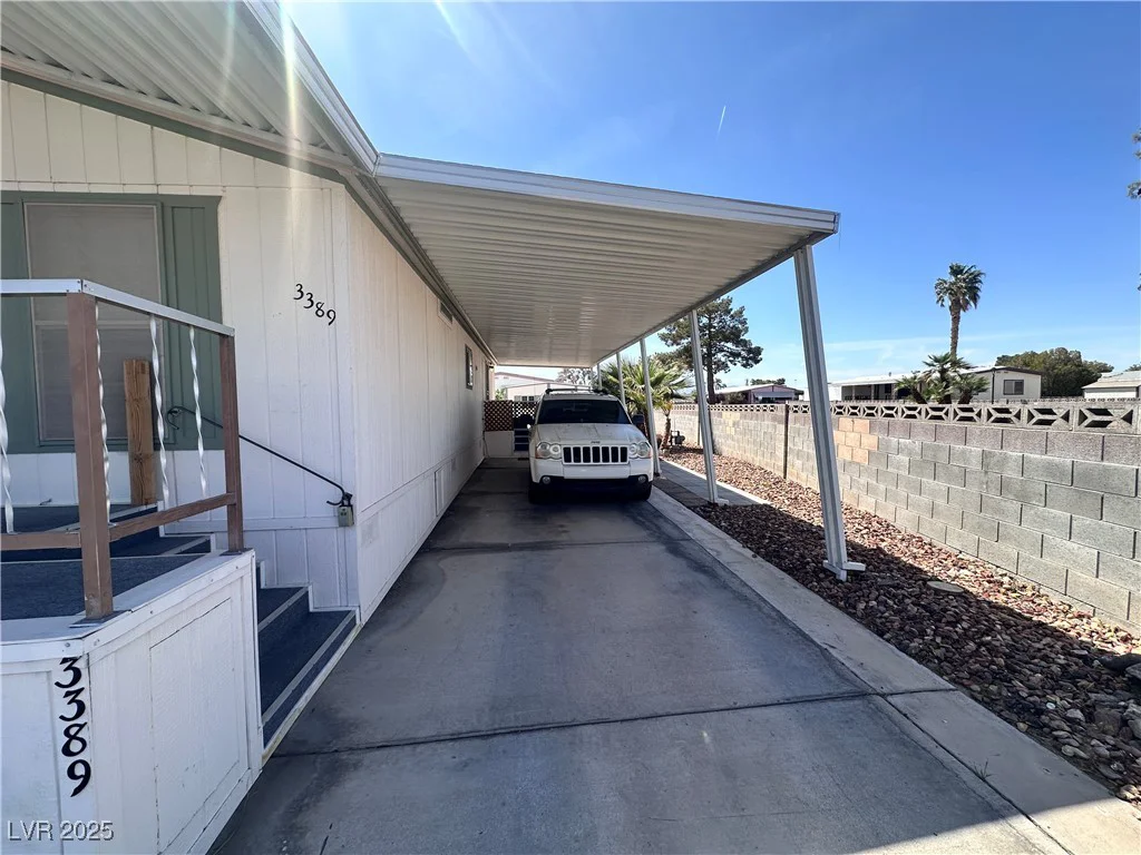 3389 Isle Royale, Las Vegas, NV 89122