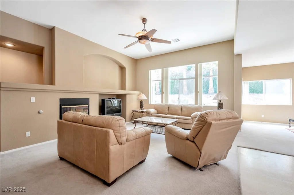 129 Sapodilla, Las Vegas, NV 89144