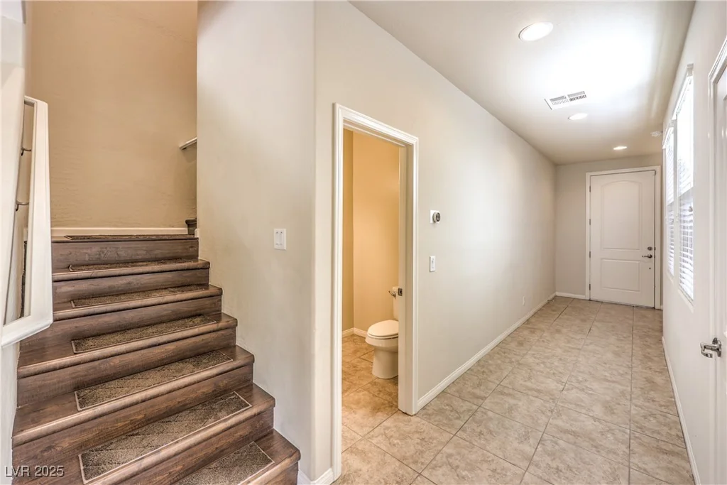 9655 Shadow Cliff, Las Vegas, NV 89166