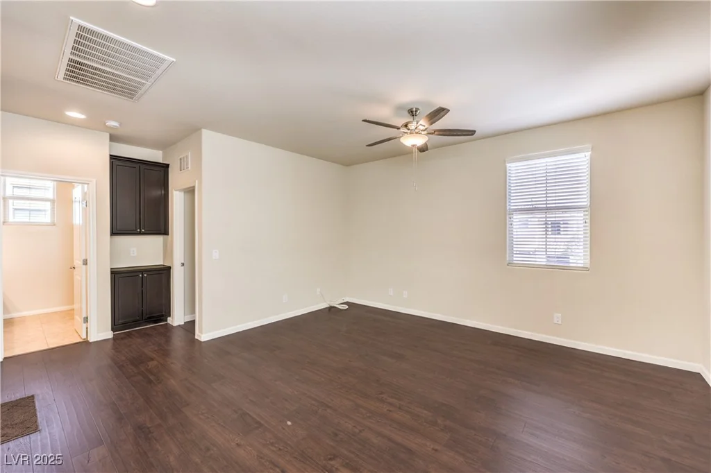 9655 Shadow Cliff, Las Vegas, NV 89166