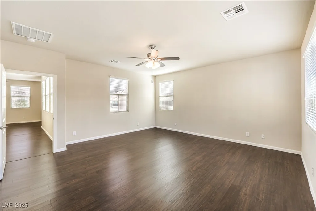 9655 Shadow Cliff, Las Vegas, NV 89166