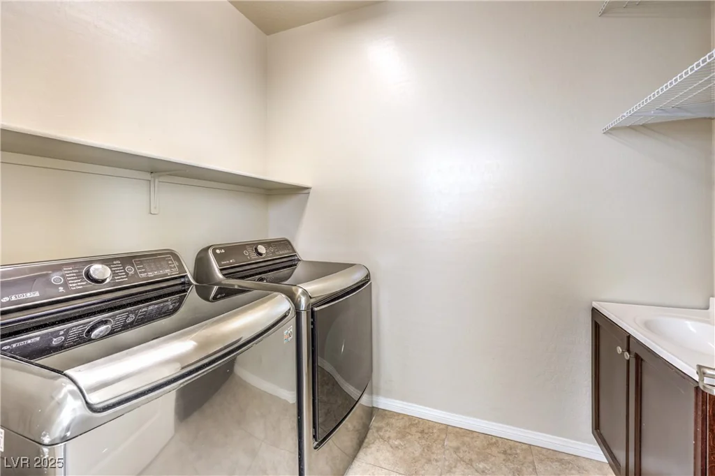 9655 Shadow Cliff, Las Vegas, NV 89166
