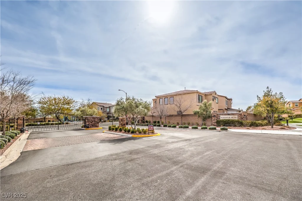 9655 Shadow Cliff, Las Vegas, NV 89166