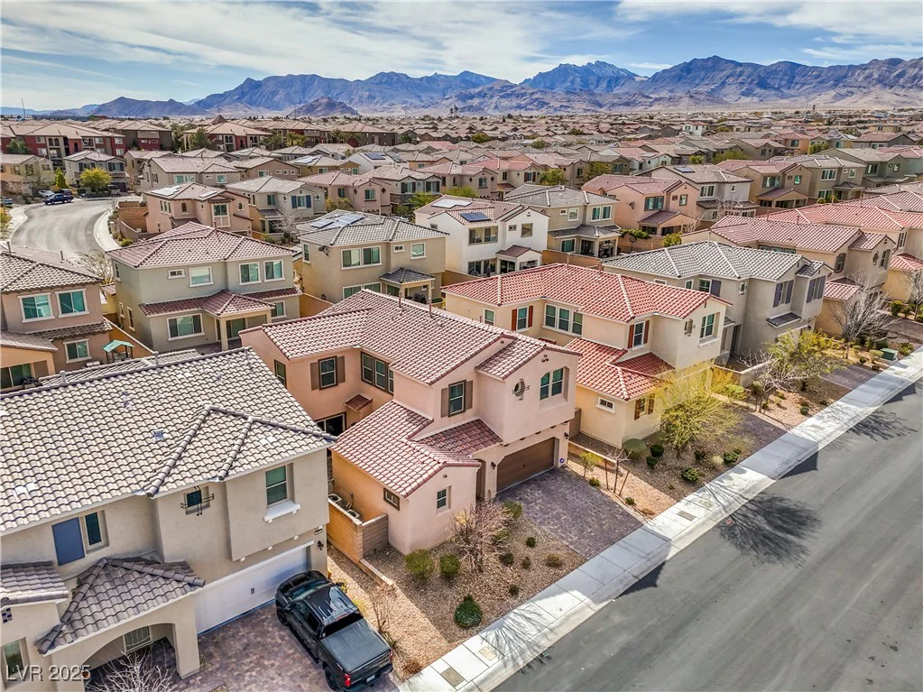 9655 Shadow Cliff, Las Vegas, NV 89166