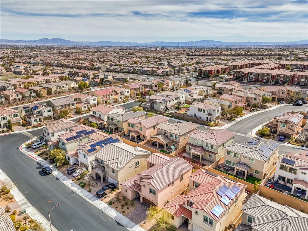 9655 Shadow Cliff, Las Vegas, NV 89166