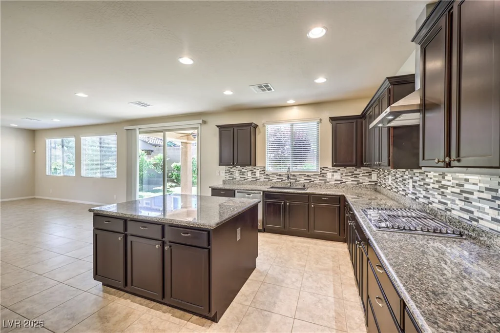 9655 Shadow Cliff, Las Vegas, NV 89166