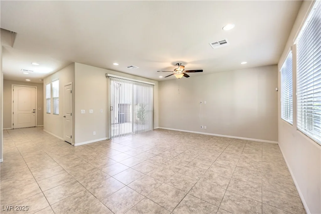 9655 Shadow Cliff, Las Vegas, NV 89166