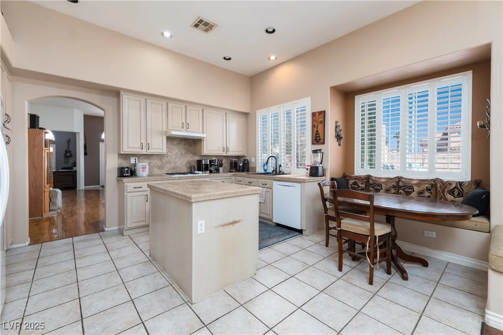 7815 Windward, Las Vegas, NV 89147