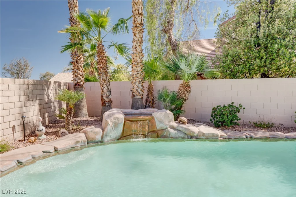 7815 Windward, Las Vegas, NV 89147