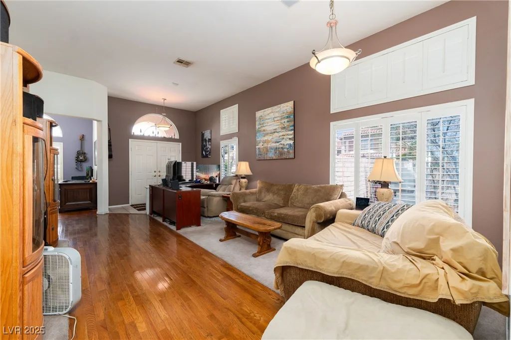 7815 Windward, Las Vegas, NV 89147