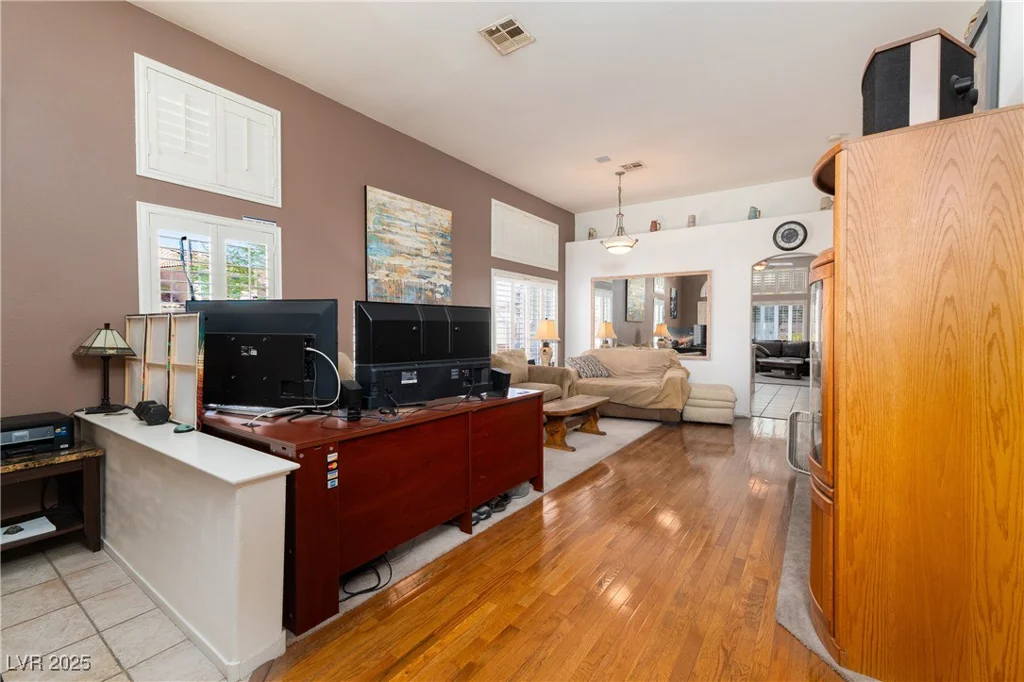 7815 Windward, Las Vegas, NV 89147