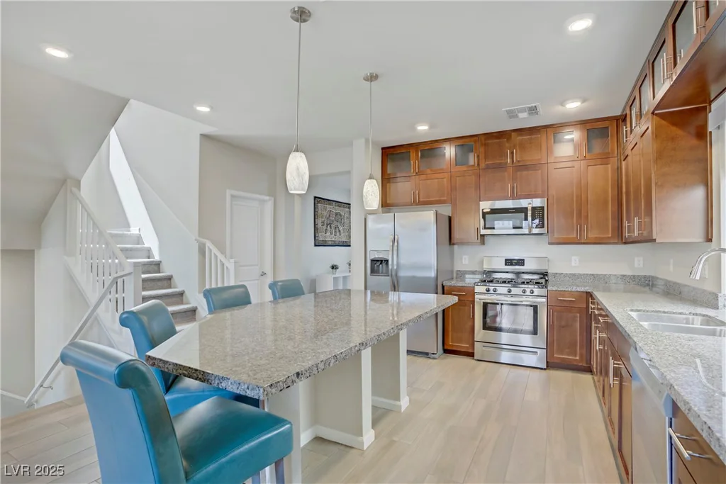 8016 Carpenter Creek, Las Vegas, NV 89113