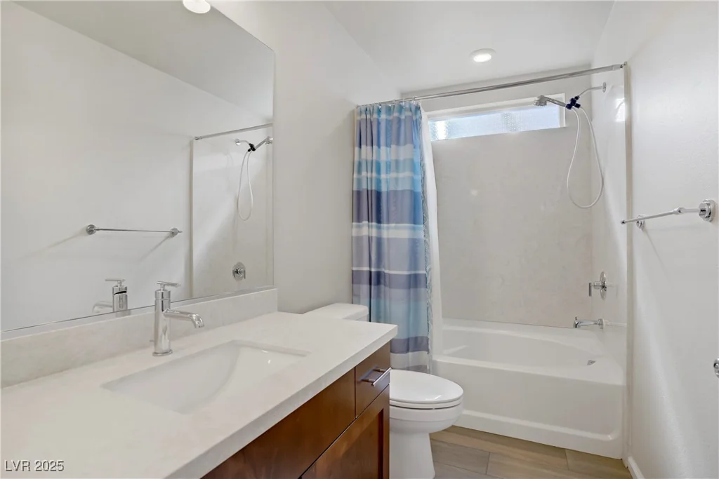 8016 Carpenter Creek, Las Vegas, NV 89113