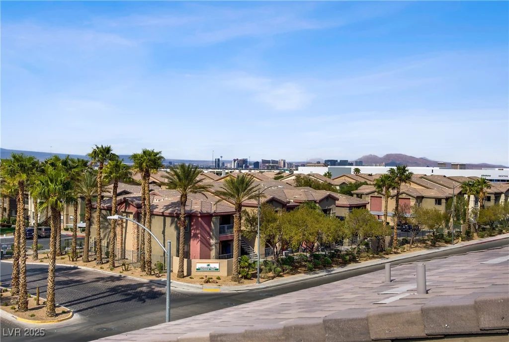8016 Carpenter Creek, Las Vegas, NV 89113