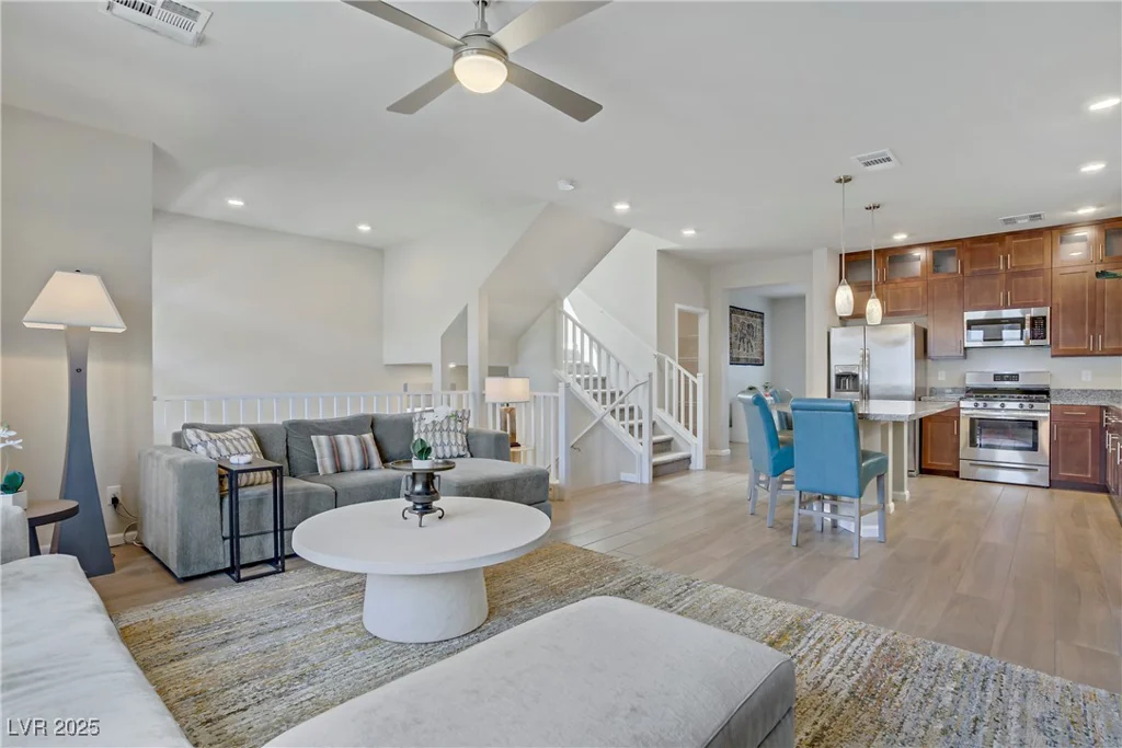 8016 Carpenter Creek, Las Vegas, NV 89113