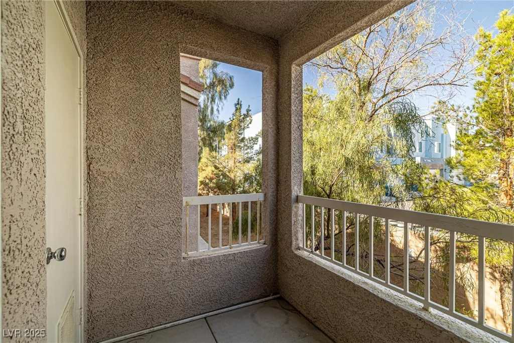 10001 Peace, Las Vegas, NV 89147
