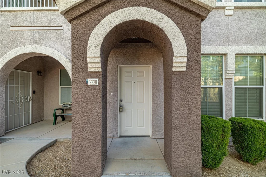 10001 Peace, Las Vegas, NV 89147