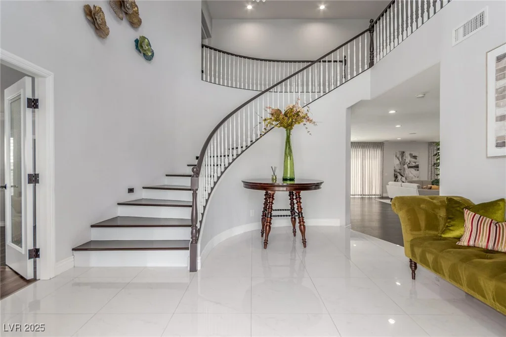 44 Tamarron Cliffs, Las Vegas, NV 89148
