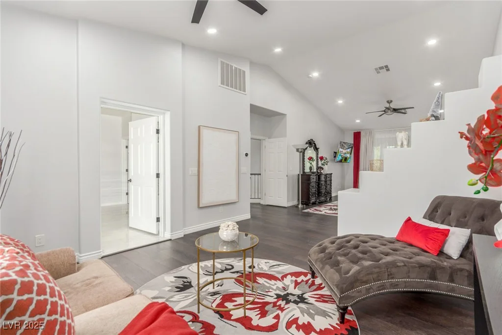44 Tamarron Cliffs, Las Vegas, NV 89148
