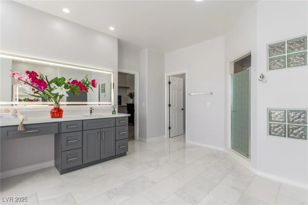44 Tamarron Cliffs, Las Vegas, NV 89148