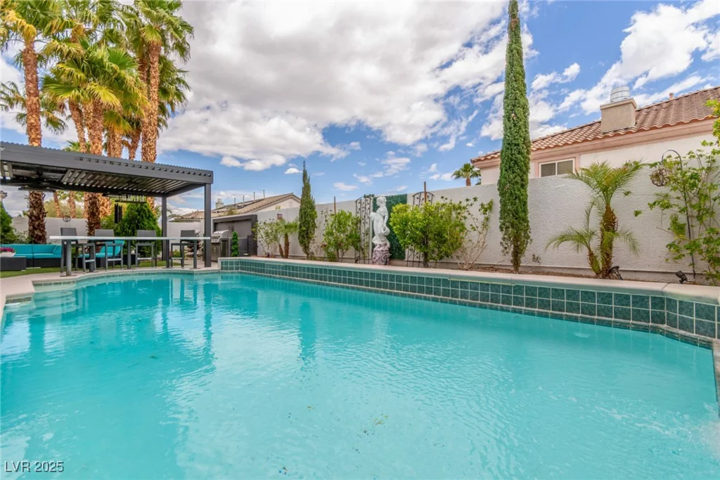 44 Tamarron Cliffs, Las Vegas, NV 89148