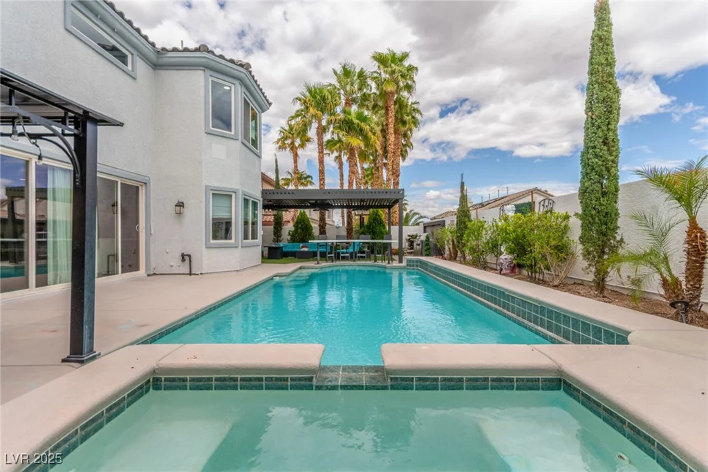 44 Tamarron Cliffs, Las Vegas, NV 89148