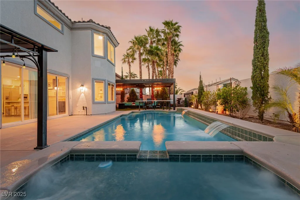 44 Tamarron Cliffs, Las Vegas, NV 89148