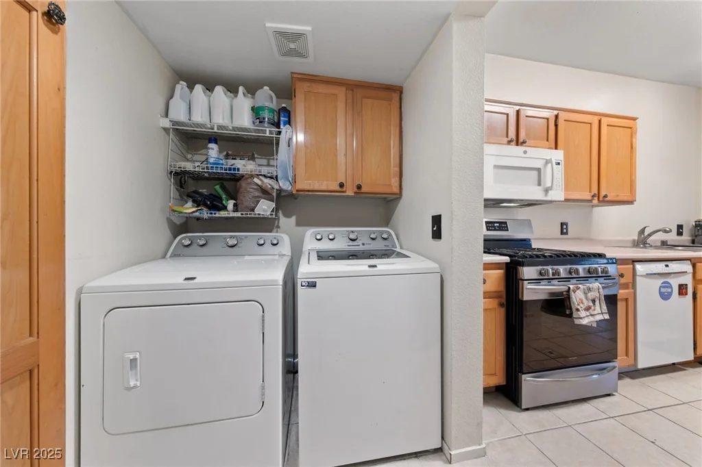 675 Harbor Mist, Henderson, NV 89015