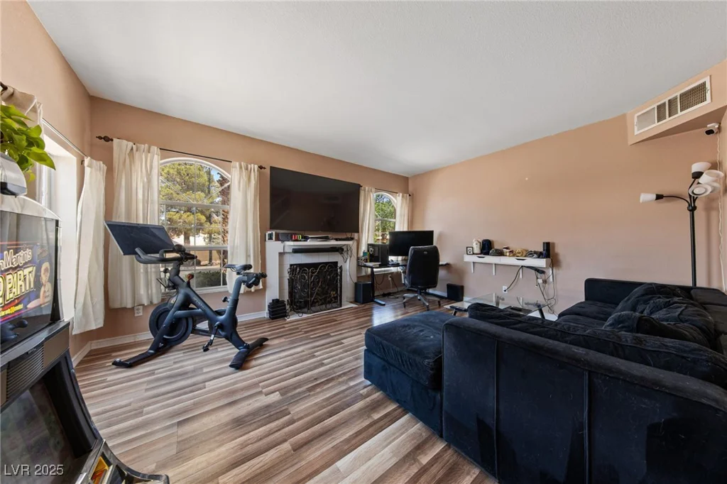 675 Harbor Mist, Henderson, NV 89015
