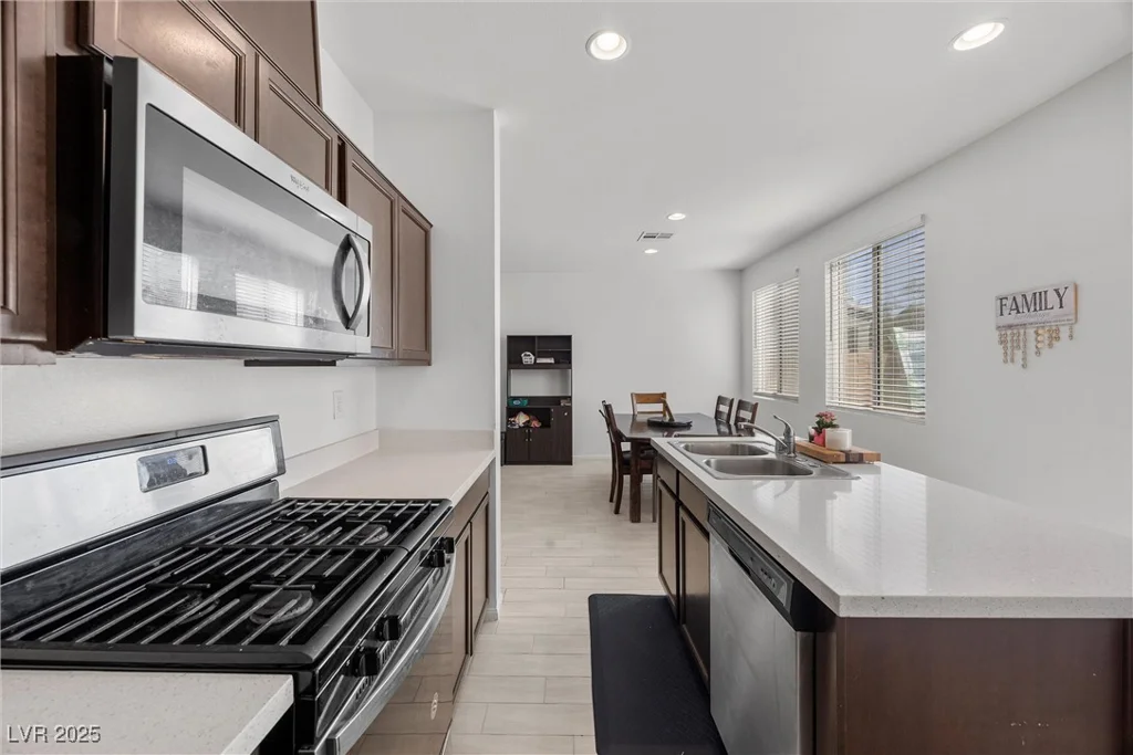 6626 Evander, North Las Vegas, NV 89086