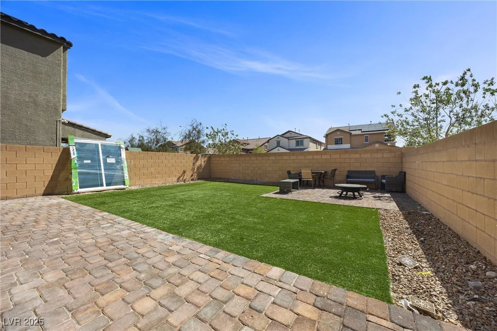 6626 Evander, North Las Vegas, NV 89086