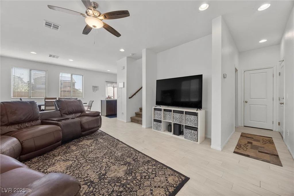 6626 Evander, North Las Vegas, NV 89086