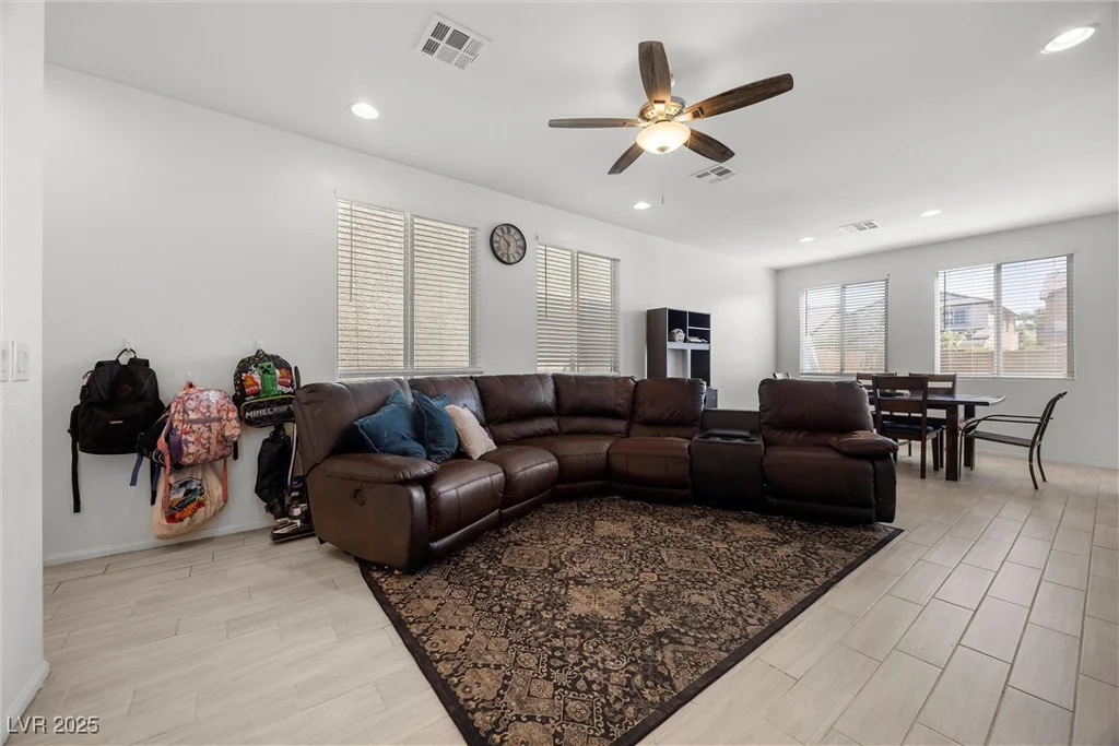 6626 Evander, North Las Vegas, NV 89086