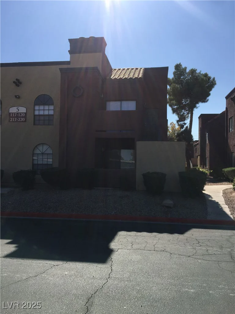 4050 Pacific Harbors, Las Vegas, NV 89121