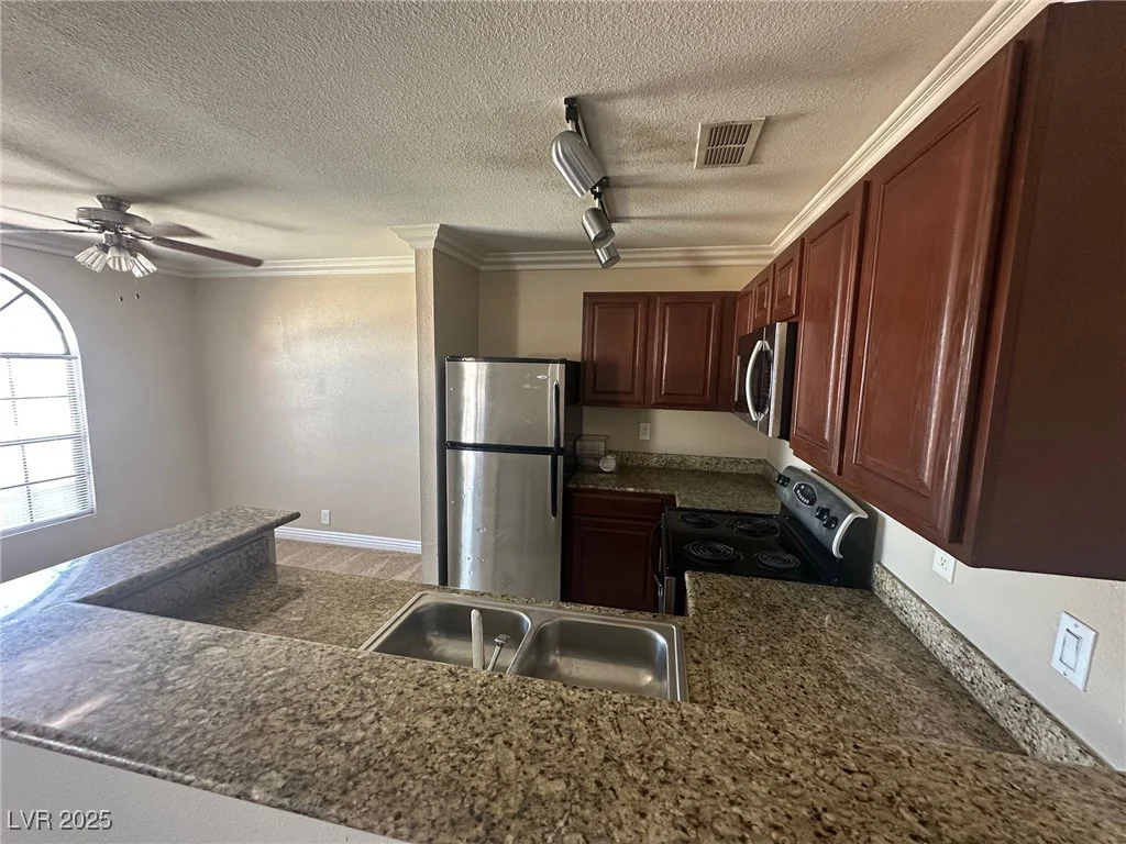 4050 Pacific Harbors, Las Vegas, NV 89121
