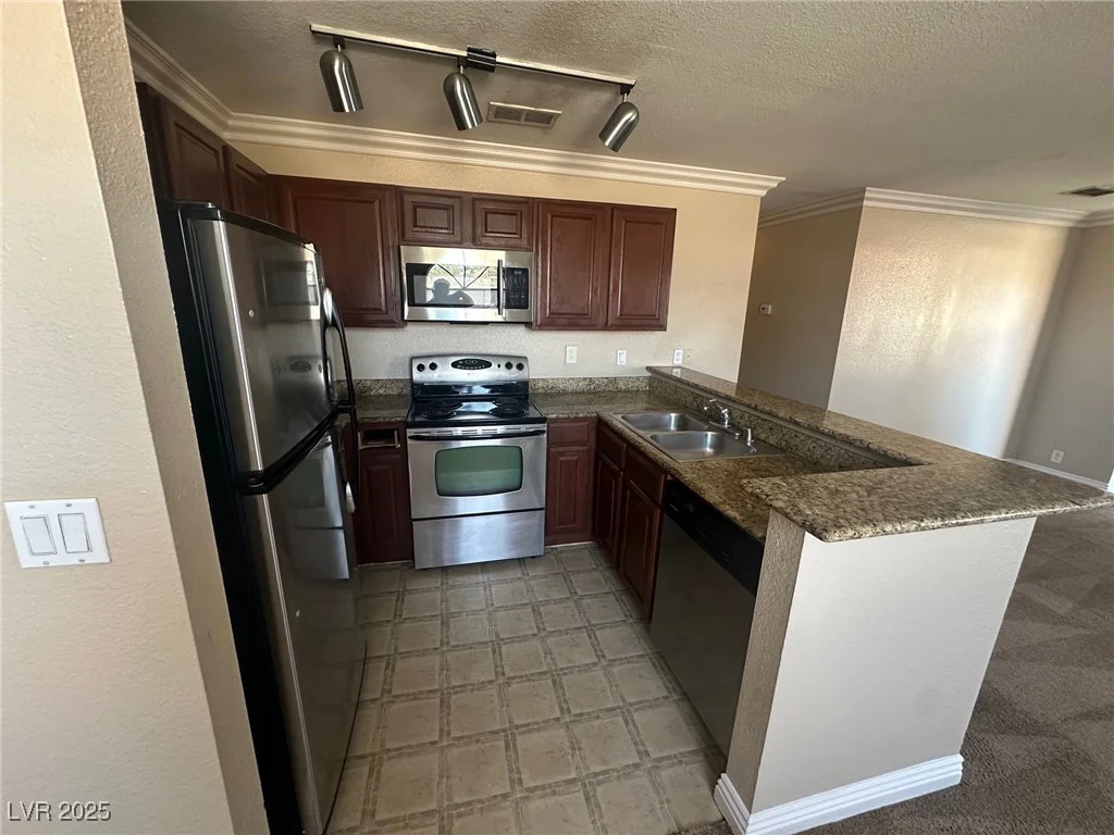 4050 Pacific Harbors, Las Vegas, NV 89121