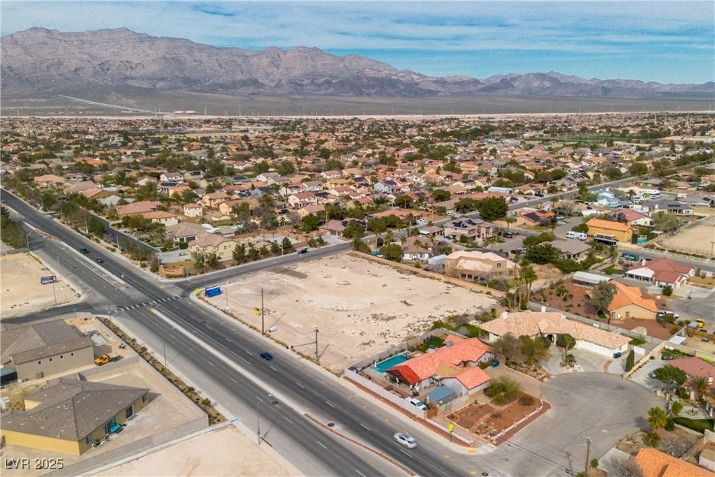 7806 Jones, Las Vegas, NV 89131