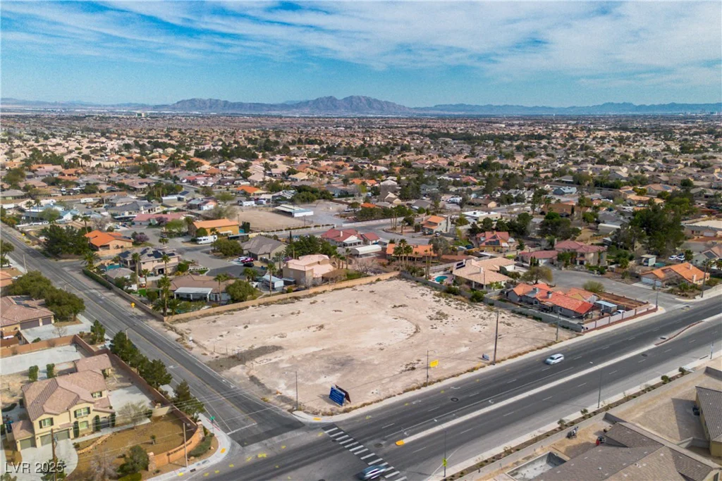 7806 Jones, Las Vegas, NV 89131