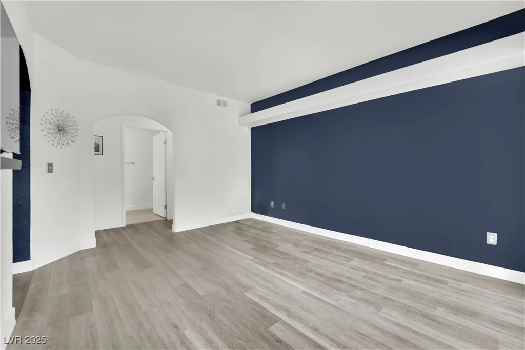 8408 White Eagle, Las Vegas, NV 89145