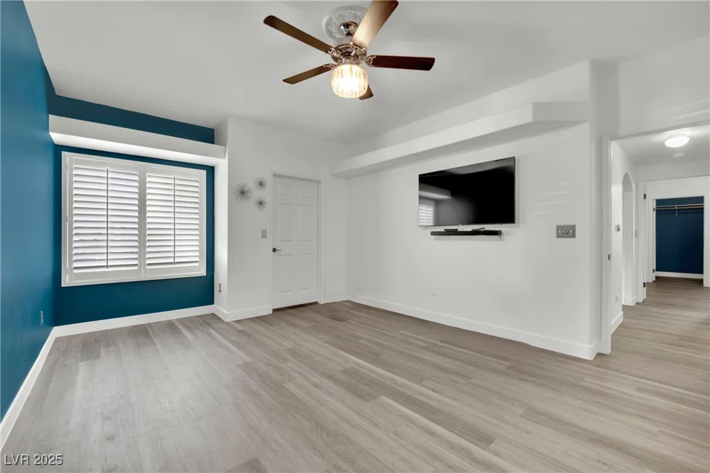 8408 White Eagle, Las Vegas, NV 89145