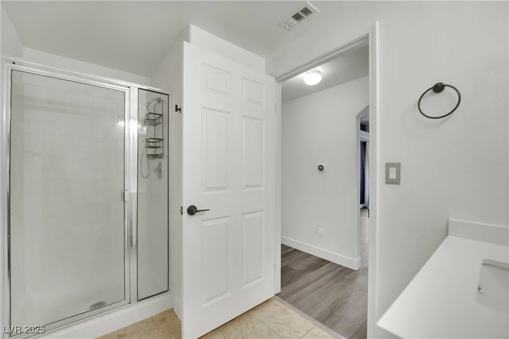 8408 White Eagle, Las Vegas, NV 89145