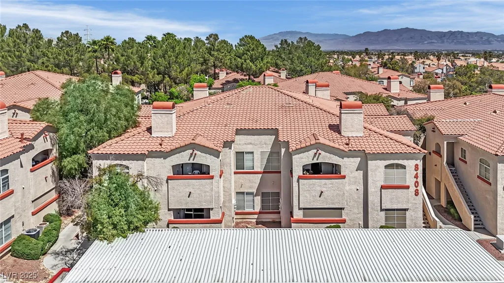 8408 White Eagle, Las Vegas, NV 89145