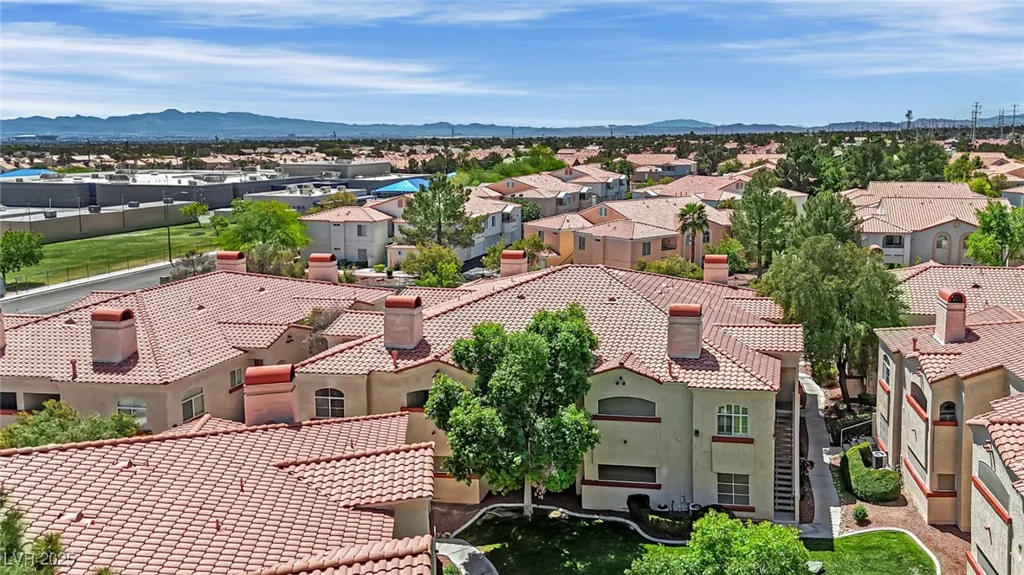 8408 White Eagle, Las Vegas, NV 89145