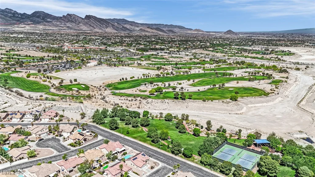 8408 White Eagle, Las Vegas, NV 89145